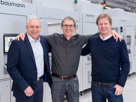 Gruppenbild der Unternehmensleiter: Karl Ebnet (Geschäftsführer), Dr. Georg Baumann (Inhaber und Firmengründer) und Stefan Rauch (Technischer Leiter).*